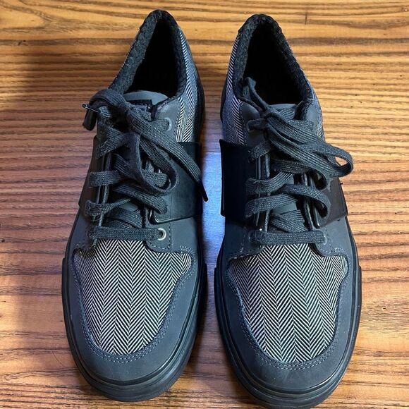 Puma Black & Gray Houndstooth El Ace Lightweight Sneakers Mens Sz9 - Picture 2 of 10